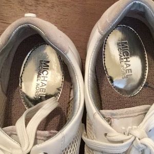 Stylish tennis shoes